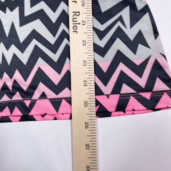 Nike Pro Shirt Womens Size XS Pink Black V Neck Fitted Printed Active 542269-658 - Picture 11 of 11